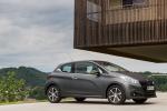 Peugeot 208 3-Door 2015 года
